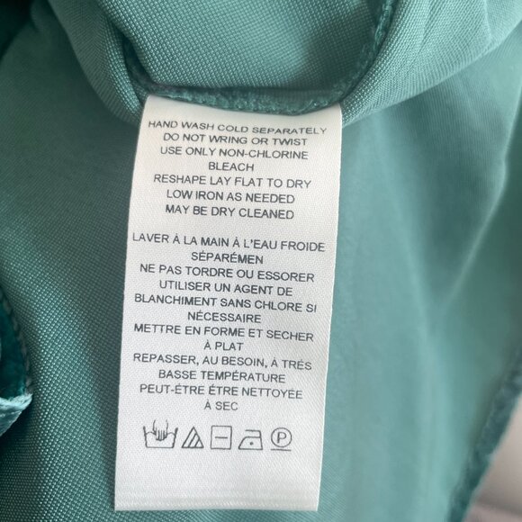 PILCRO RELAXED VELVET BUTTON DOWN ANTHROPOLOGIE GREEN SIZE M NWT - Picture 11 of 11